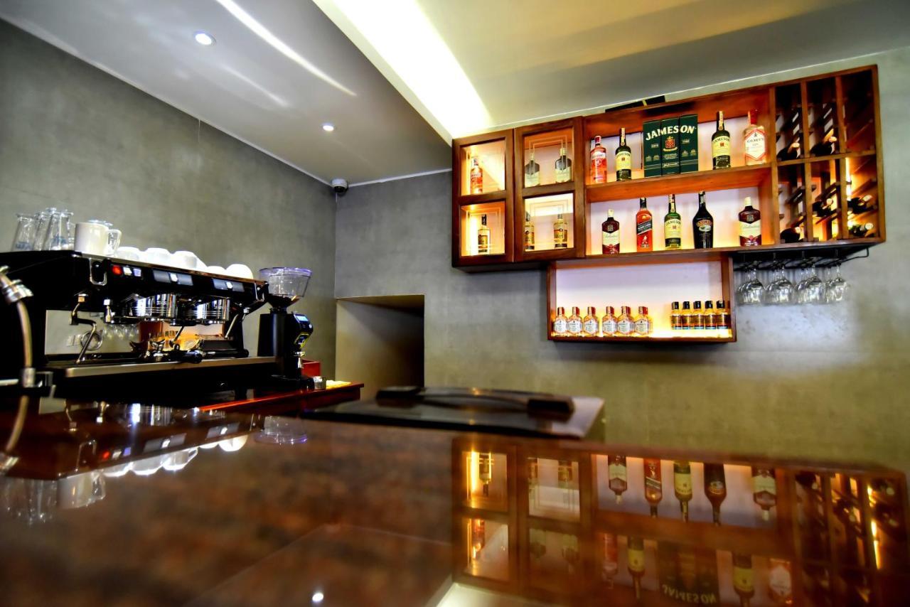 Victoria Mews Hotel Kampala Esterno foto